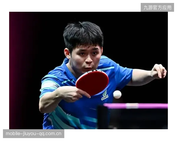 林诗栋：从“小小少年”到世界排名第八——中国足球新星的坚韧与梦想